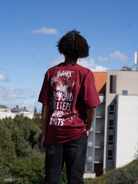 T-shirt "She owns it"