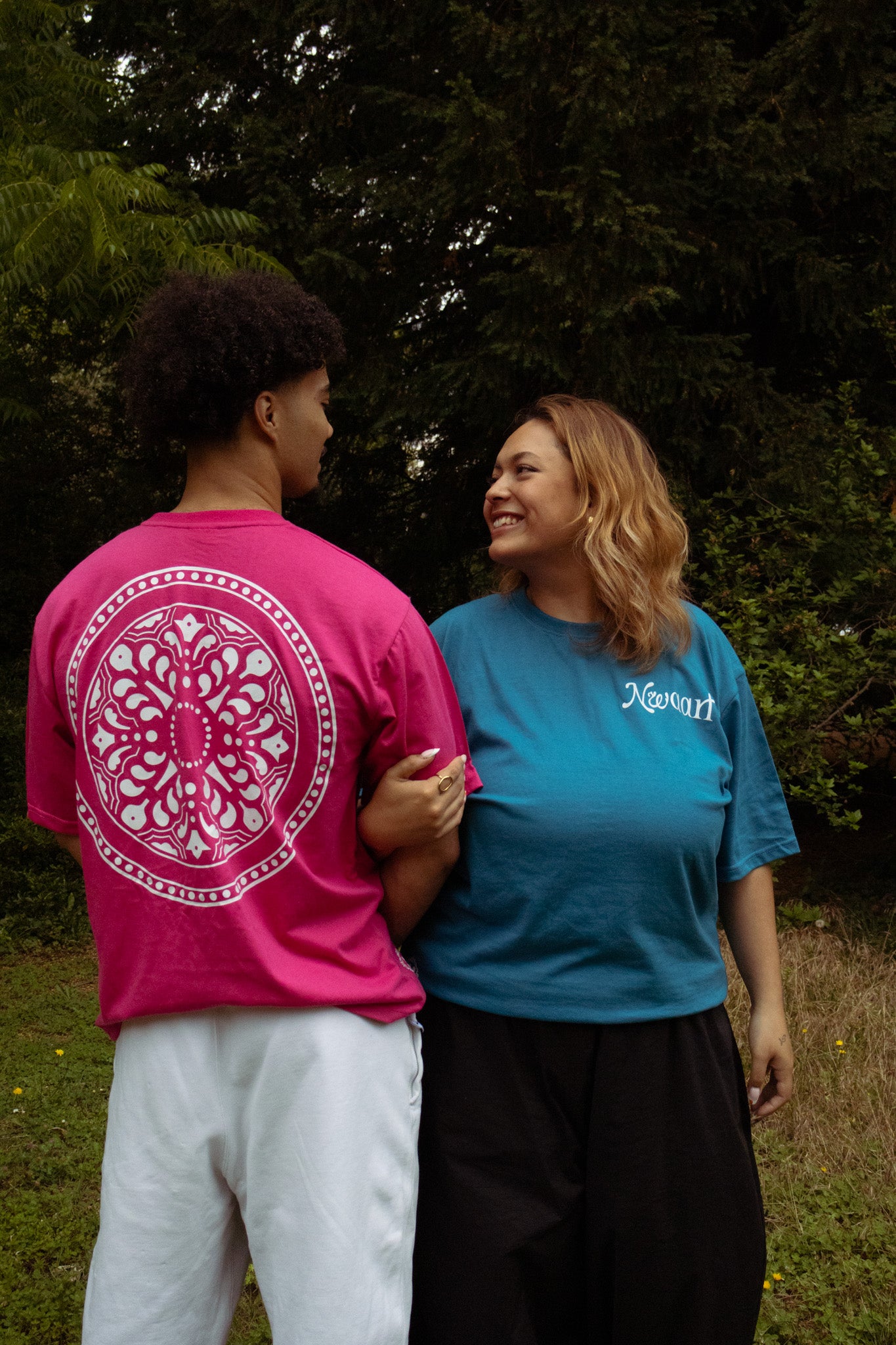 Tee-shirt MATRIZ – Couleur Framboise ou Agua